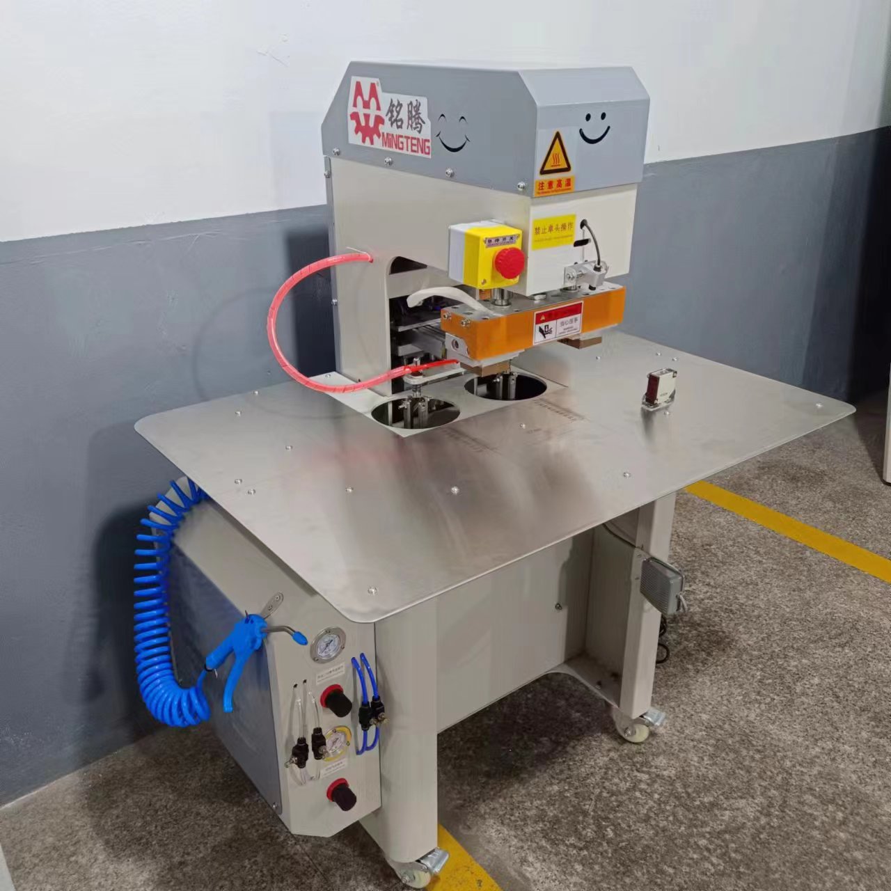 MT-637MA  Automatic Double Station Label Hot Stamping Logo Press Trademark  For Insole Tongue Making 5
