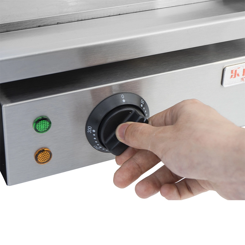 Fournisseur commercial de gril à charbon de bois OEM/ODM pour restaurant 4