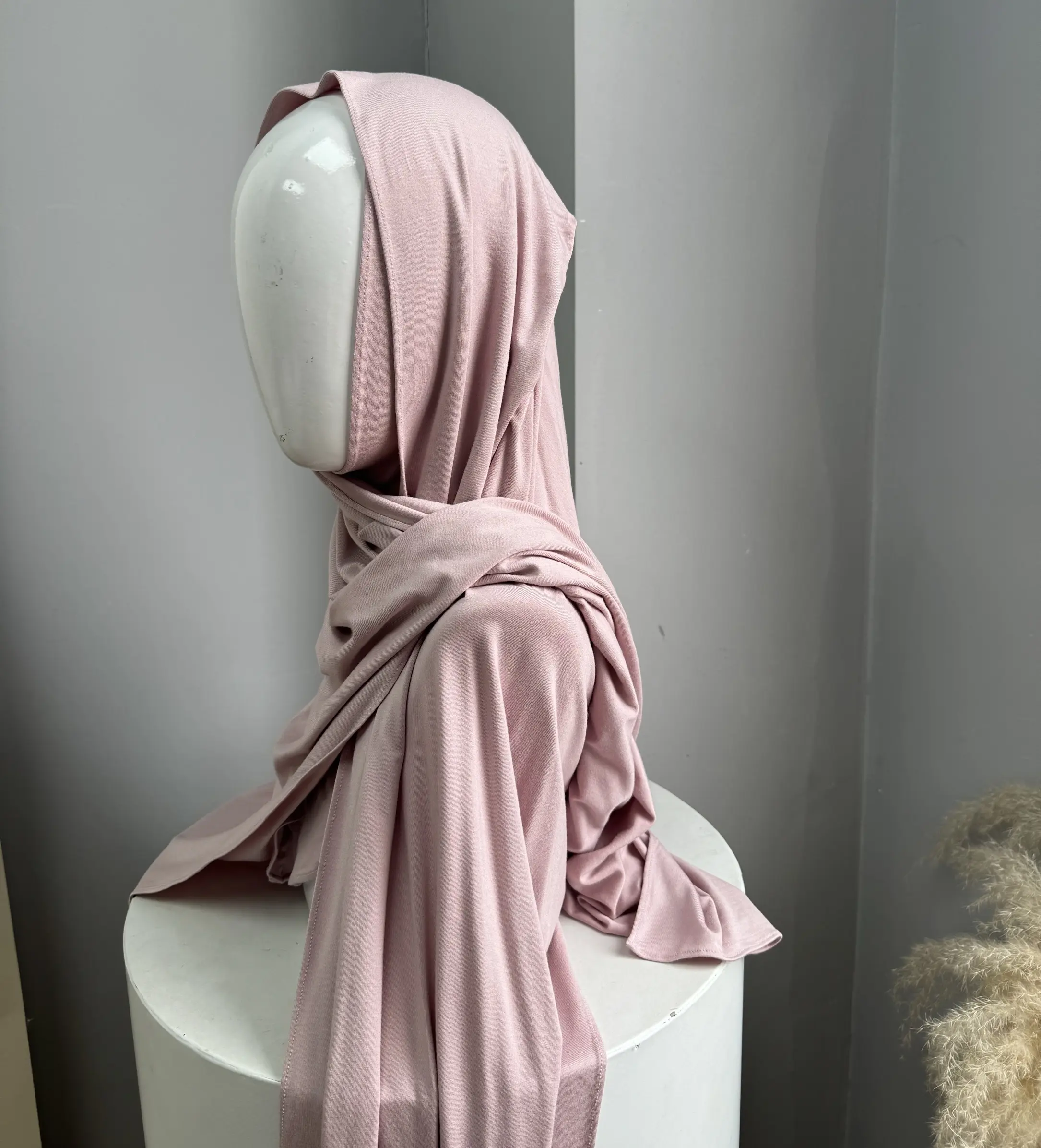 Qidian Textile Modesty Hijab and Fashion Upply 3
