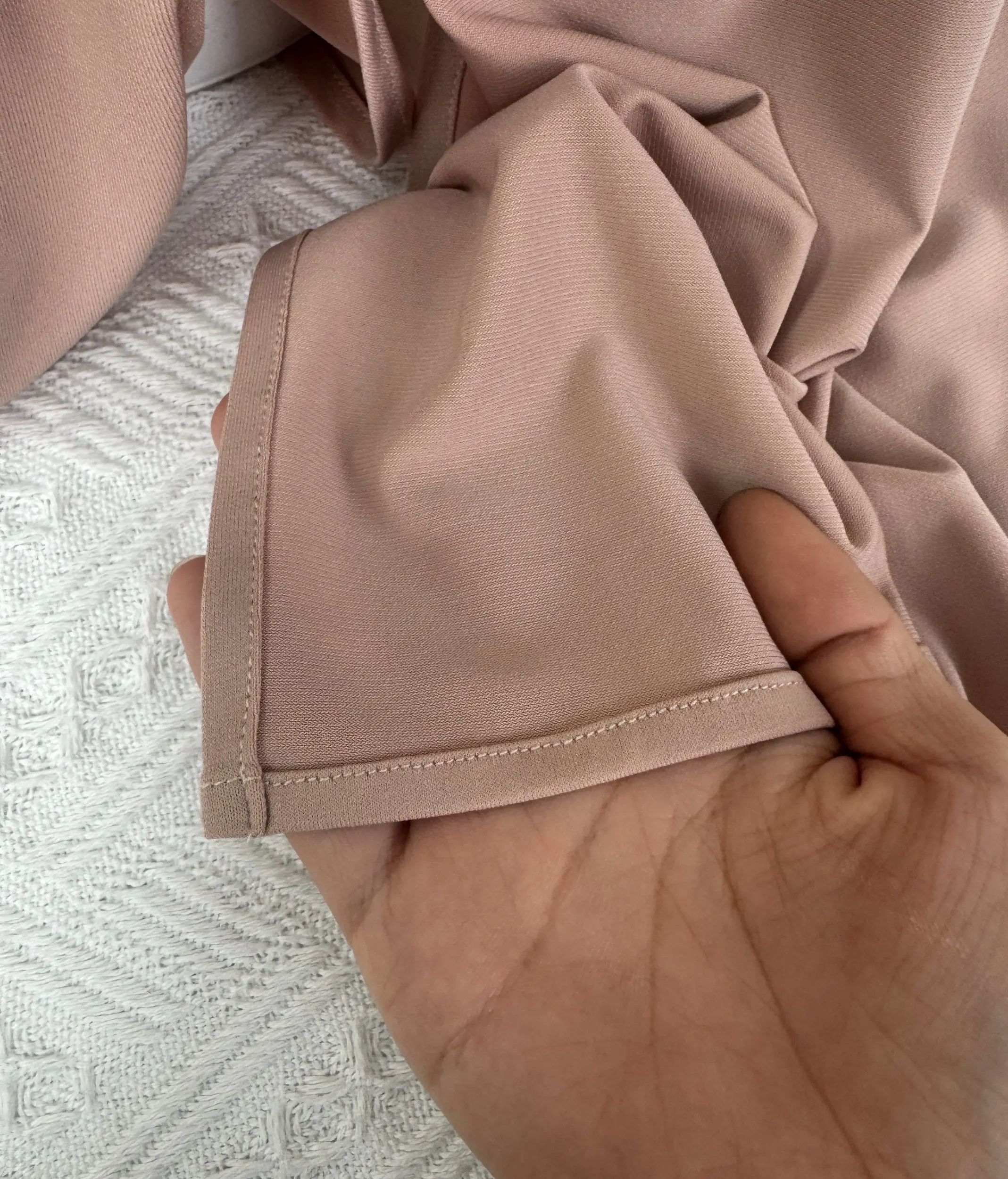 Modern Hijab Clothing Quality Assurance 5