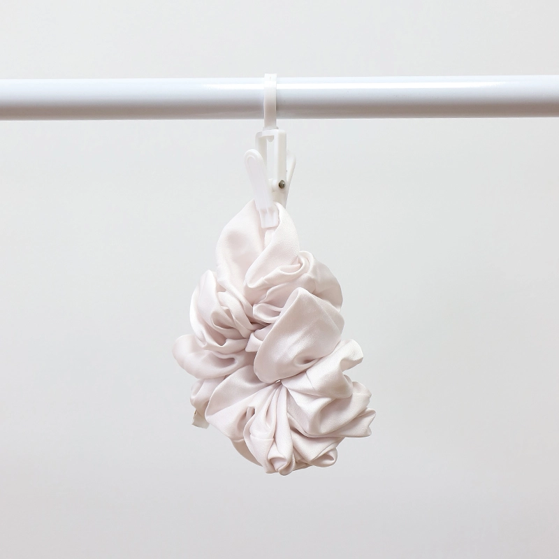 Sesuaikan Grosir Aksesoris Rambut Satin Warna Solid Scrunchies Pita Rambut Elastis Ikat Rambut Satin Sutra Scrunchies 1