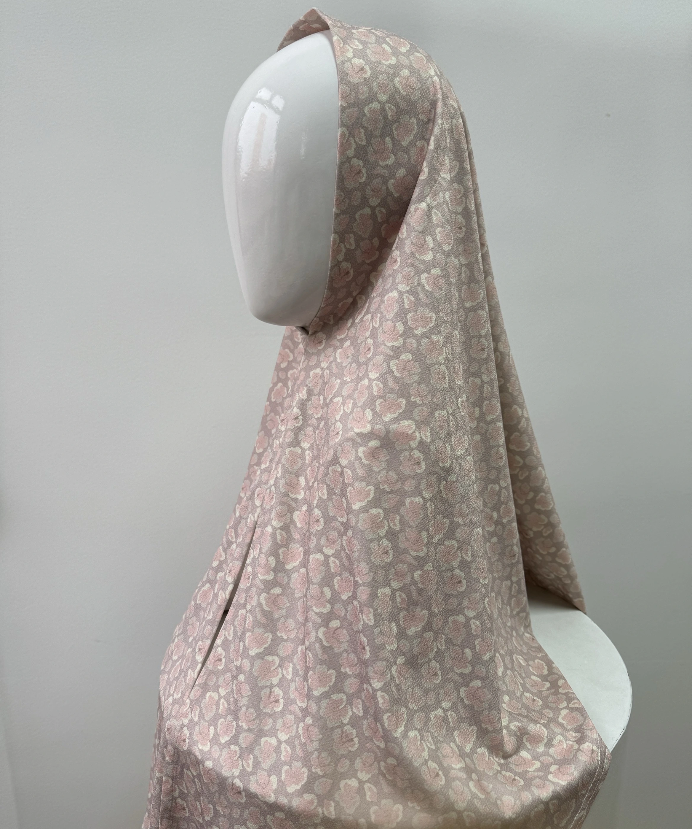 2024 Custom Printed Floral Wrap Instant Malaysia Muslim Women Hijab Scarf-1732860306410560 1