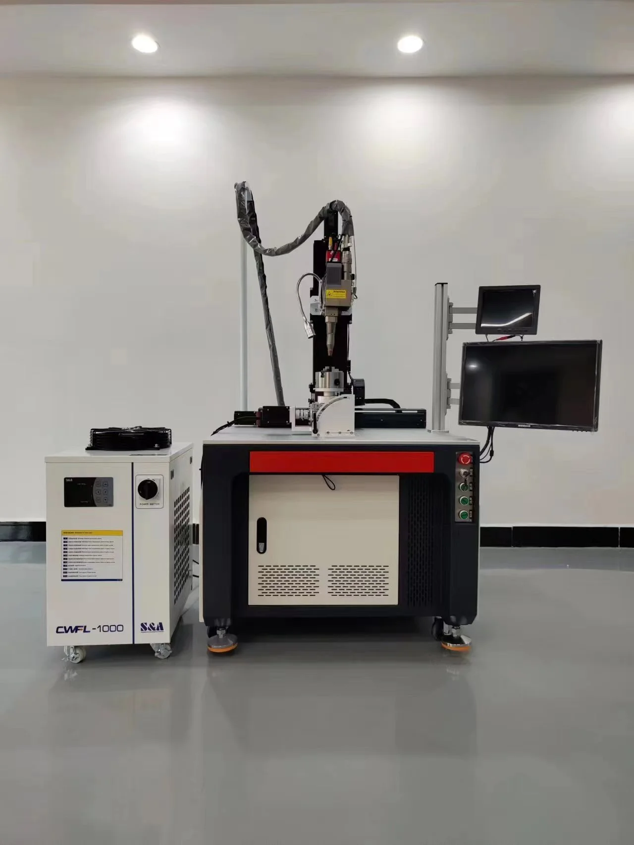 Soldadura láser Equipo de soldadura láser automático Fibra óptica Máquina de soldadura continua 1
