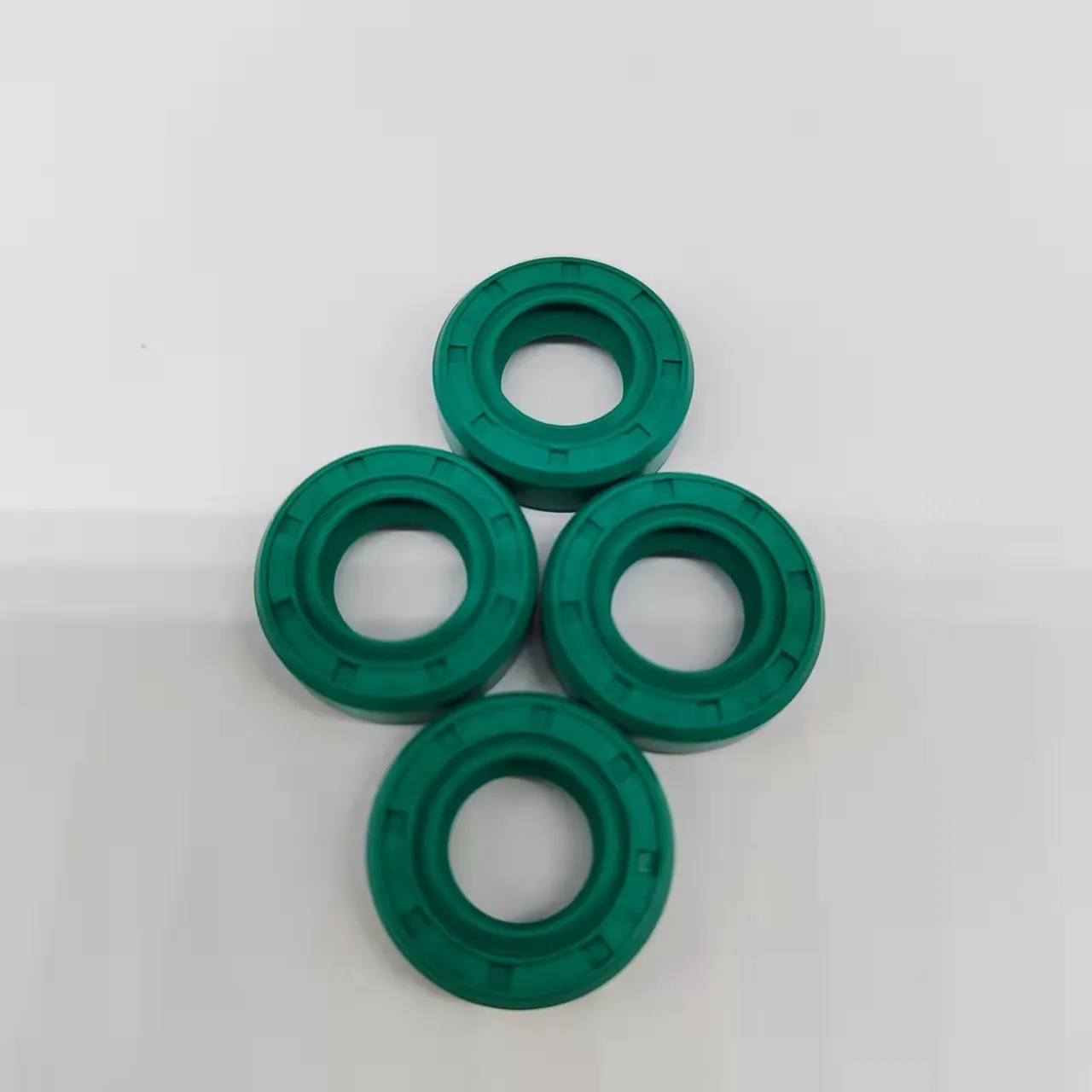 Hydraulic Oil Seal Types 20~90 Shore - - TJKS 6