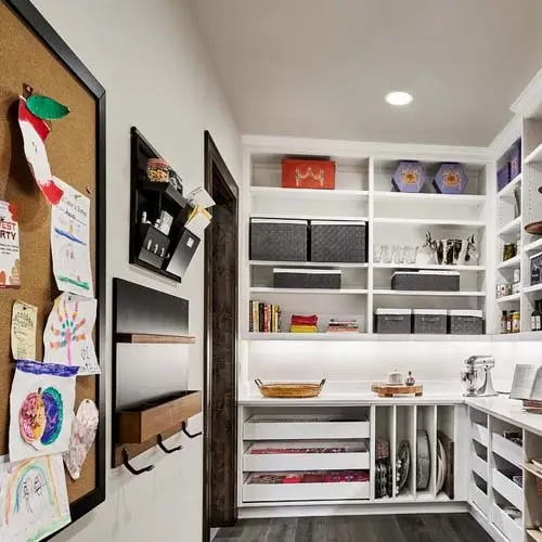 Bepokeshaker Style Cabinets for Kitchen at Sale 4