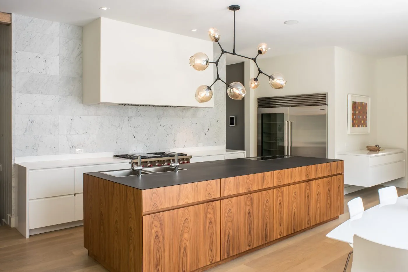 Scandinavian lacquer and wood veneer kitchen cabinet design- Allandcabinet 1