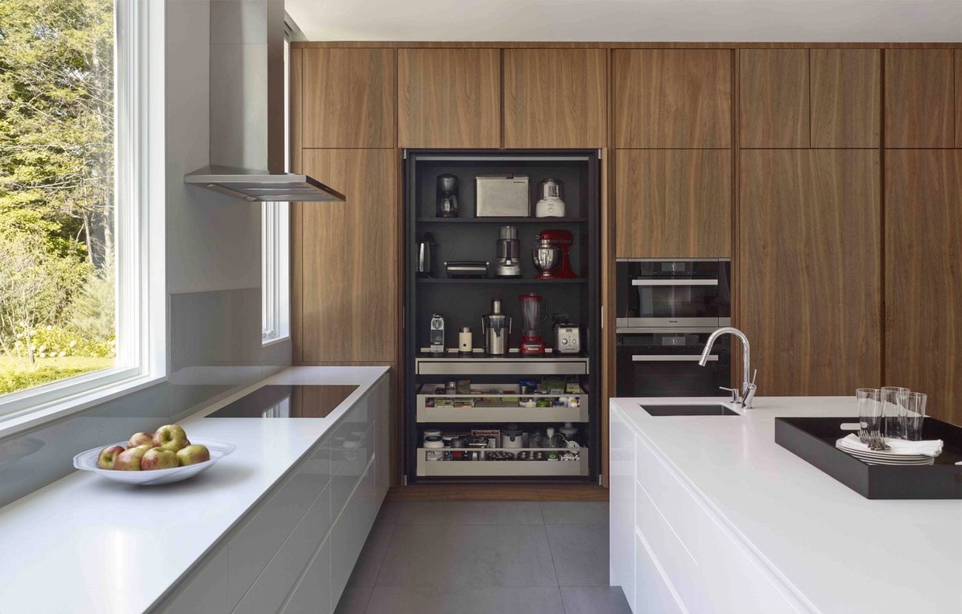 High gloss white lacquer and timber tone kitchen cabinet design-Allandcabinet 4