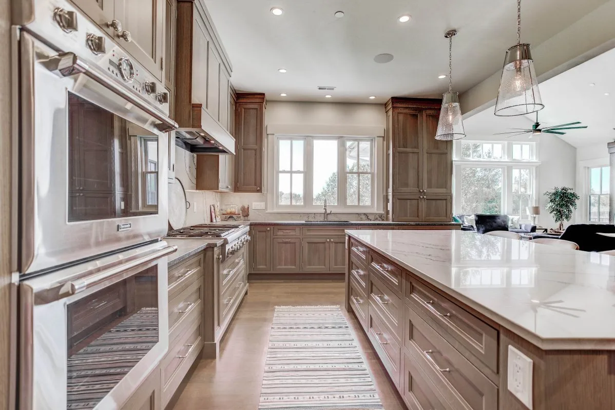 Stained solid wood kitchen cabinet with shaker door and frame -Allandcabinet 1