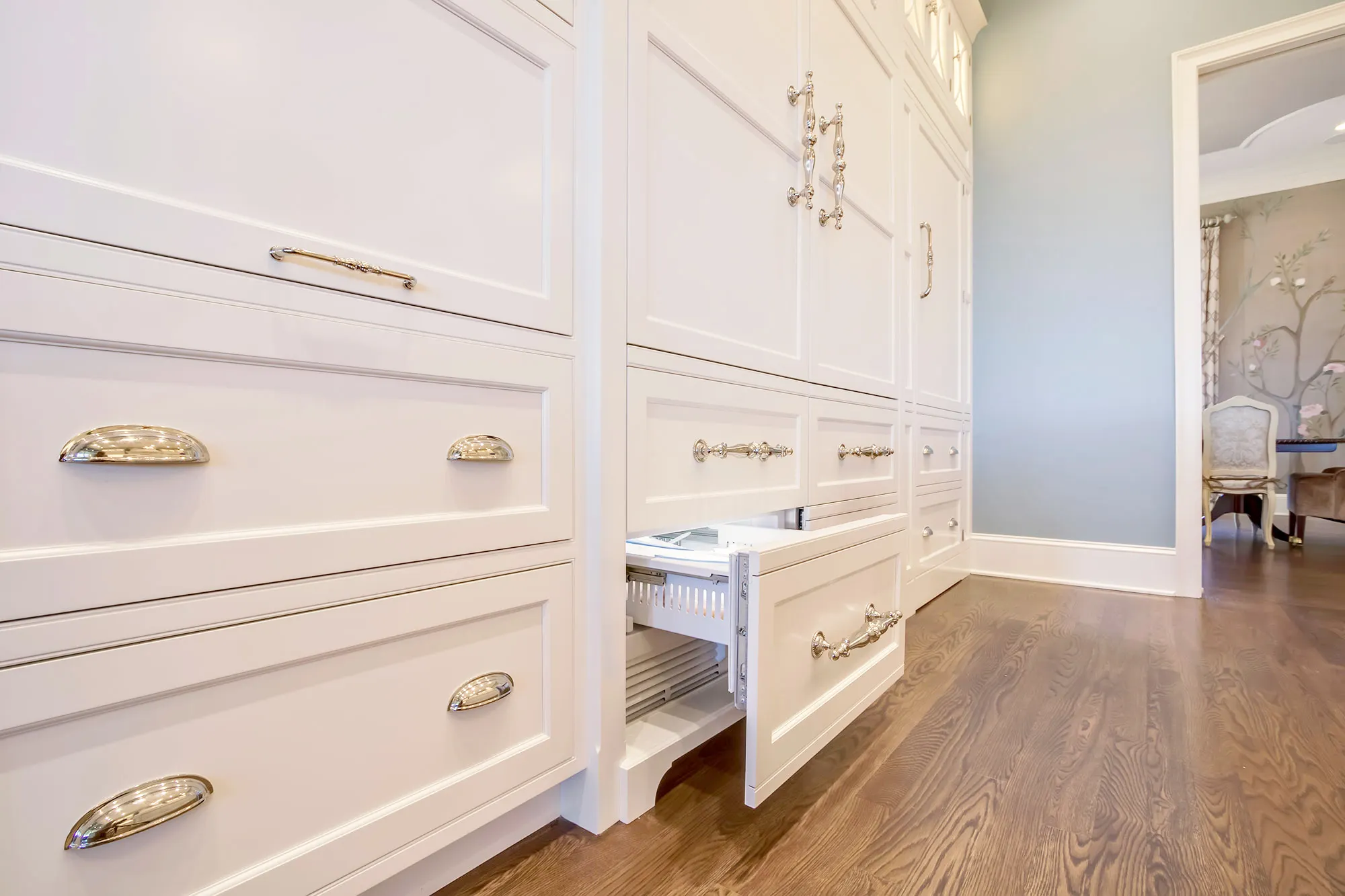 White Shaker Cabinets in Kitchen for Housecleaning MDF and Solid Woodcustomized 4
