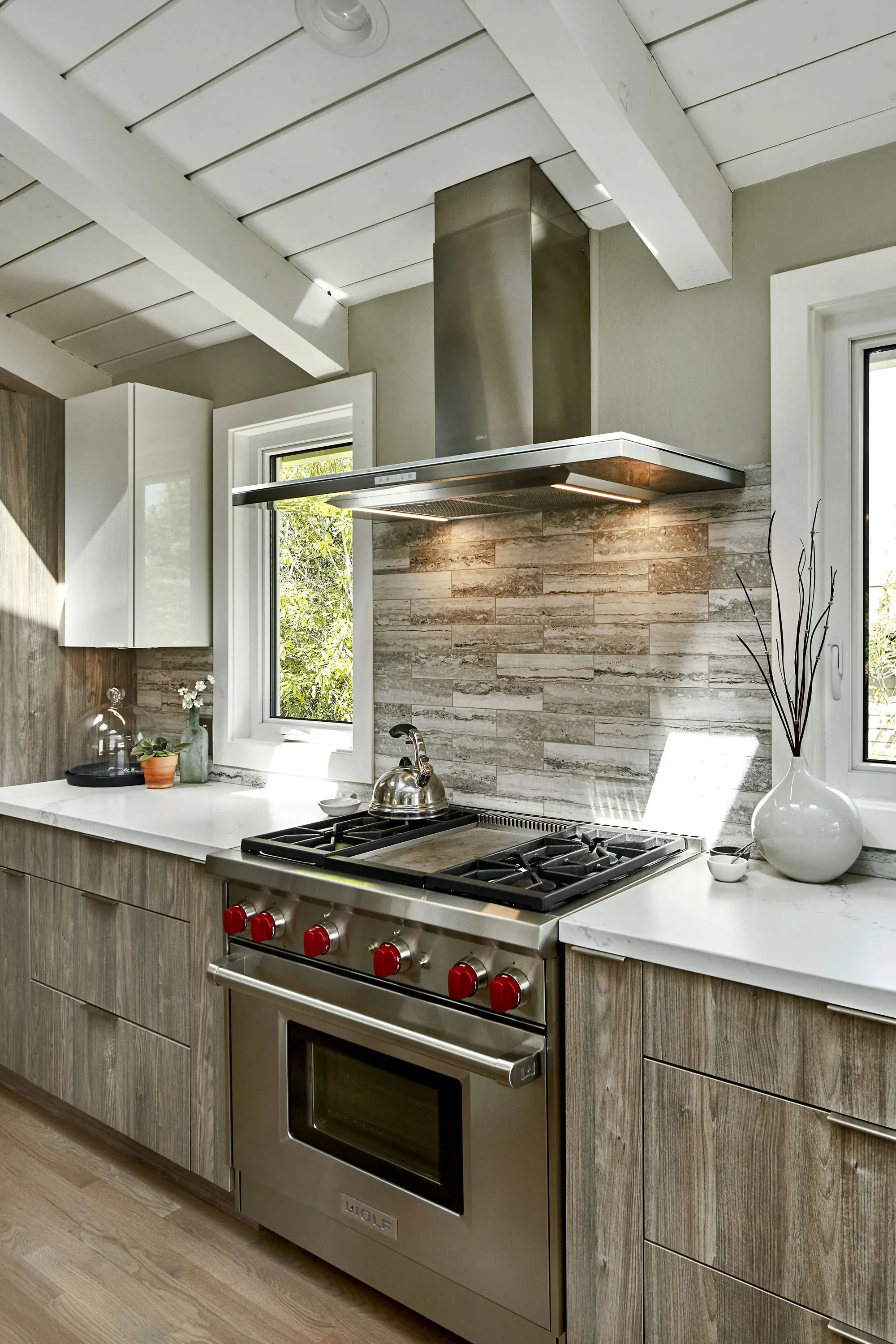 AllandCabinet High End Bedroom Furniture Manufacturers High Gloss Lacquer and Wood Grainfactory 2