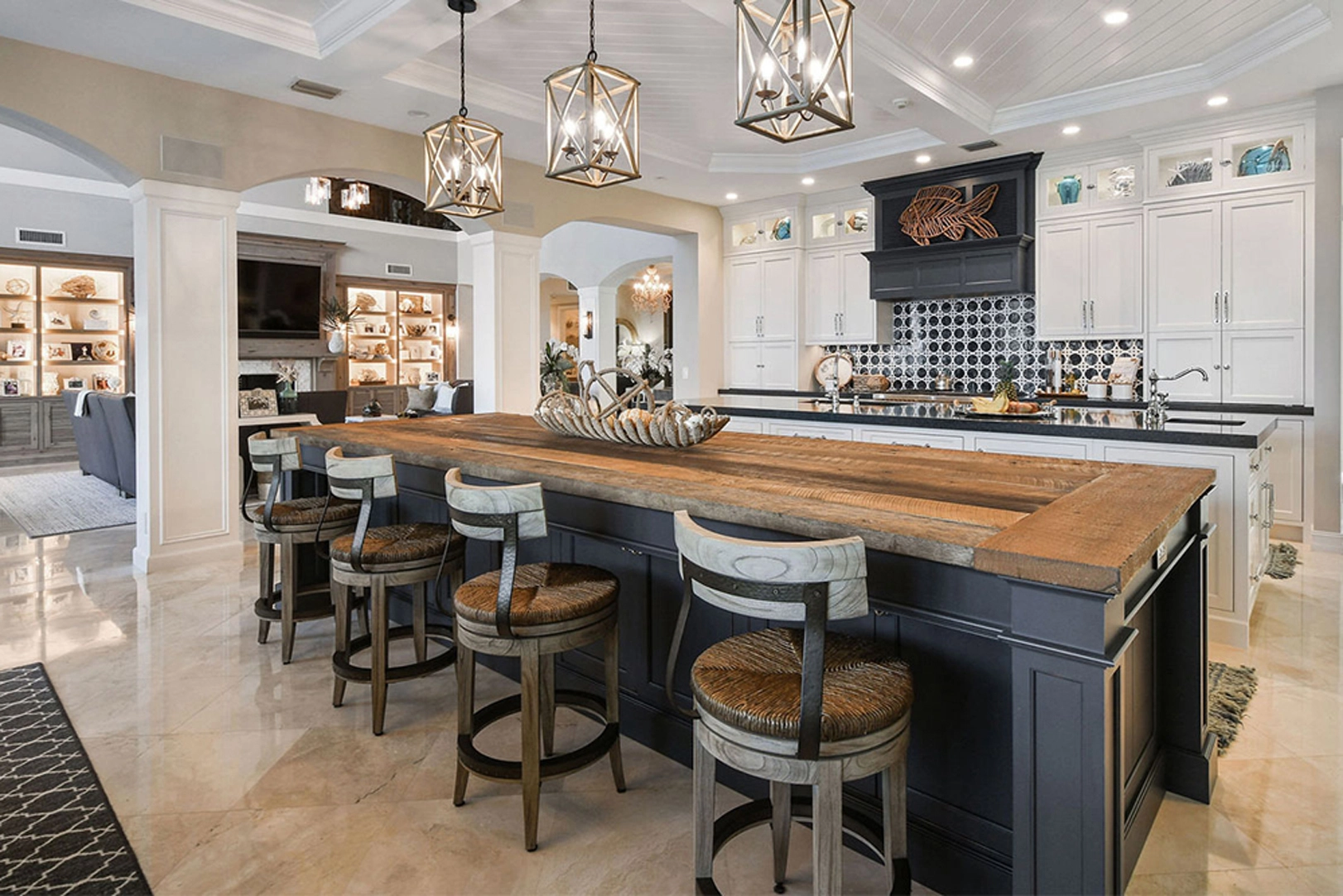 Кухня Hampton с островом в деревенском стиле — Alllandcabinet 1