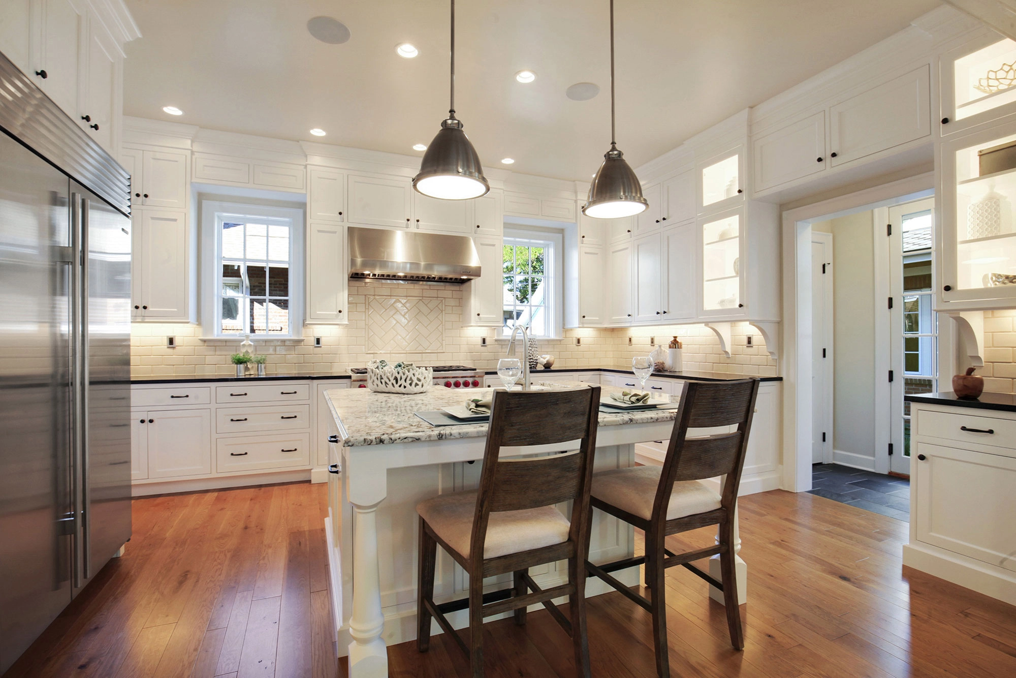 Farmhouse kitchen cabinet white shaker design -Allandcabinet 1