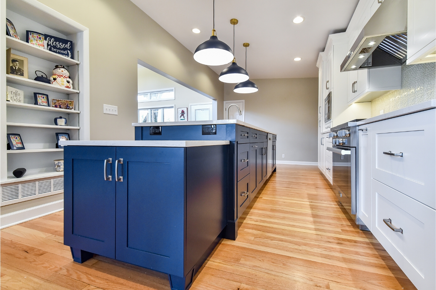 Light blue kitchen cabinet with deep glue island shaker kitchen-Allandcabinet1 1