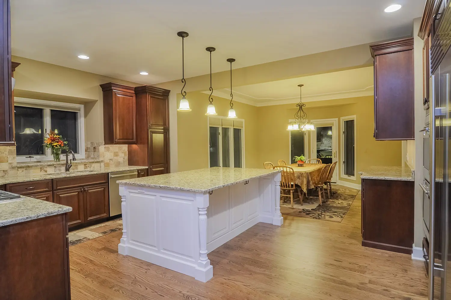 Expurgate Traditional Kitchen White Cabinets Price List 3