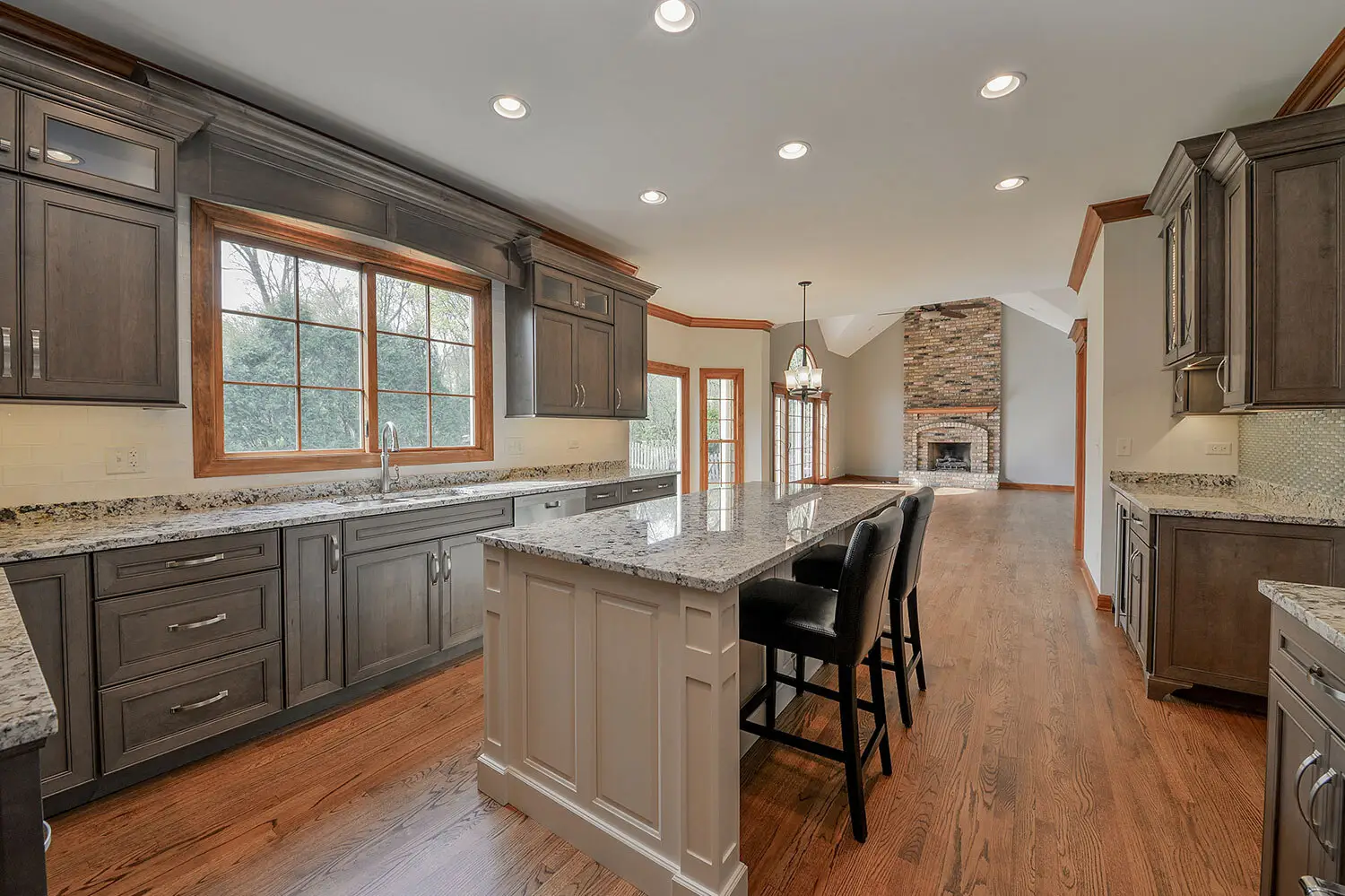 AllandCabinet Traditional Style Cabinets Classicmarketing 3
