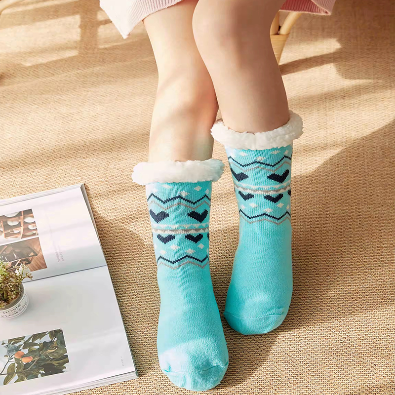 Bedruckte Herzstreifen Großhandel für Wintersocken - Fuanger Clothing 10