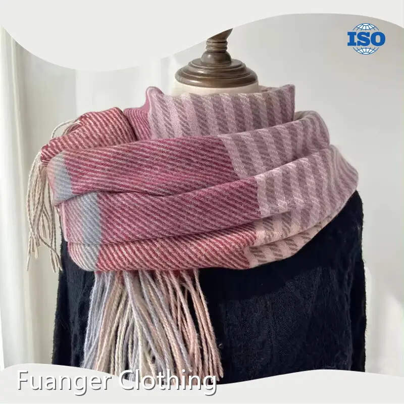 Individuelles Halstuch aus Fuanger-Manufaktur 1