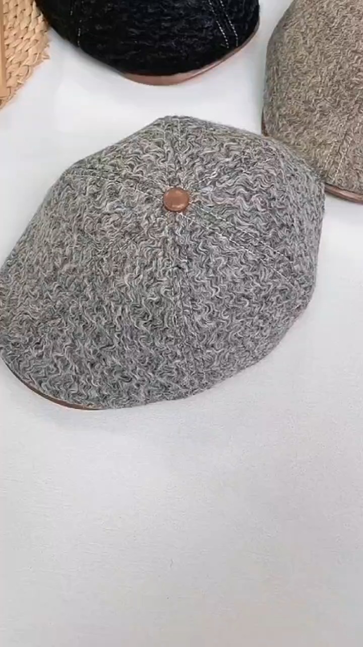 Proveedor mayorista de boinas de bouclé afelpadas 1