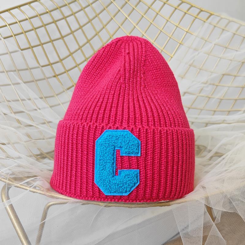 Neue, heiß verkaufte Wintermützen, minimalistische Wollmütze mit großem C-Buchstaben 7