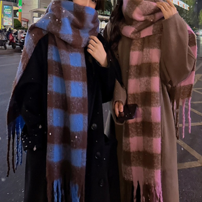 Fuanger Scarfs processing details