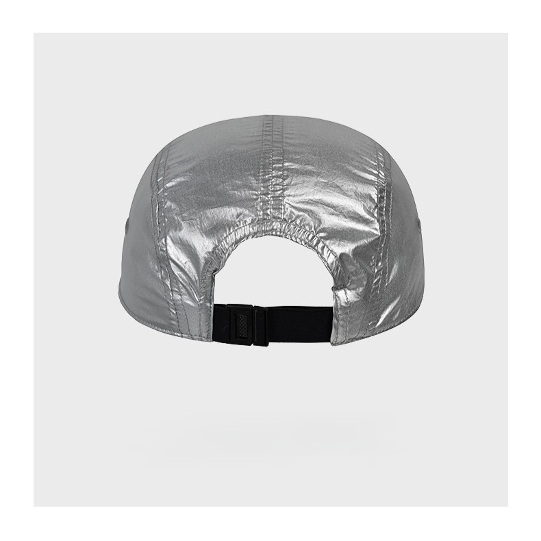 Metallic fabric stitching, inner band and rear buckle details