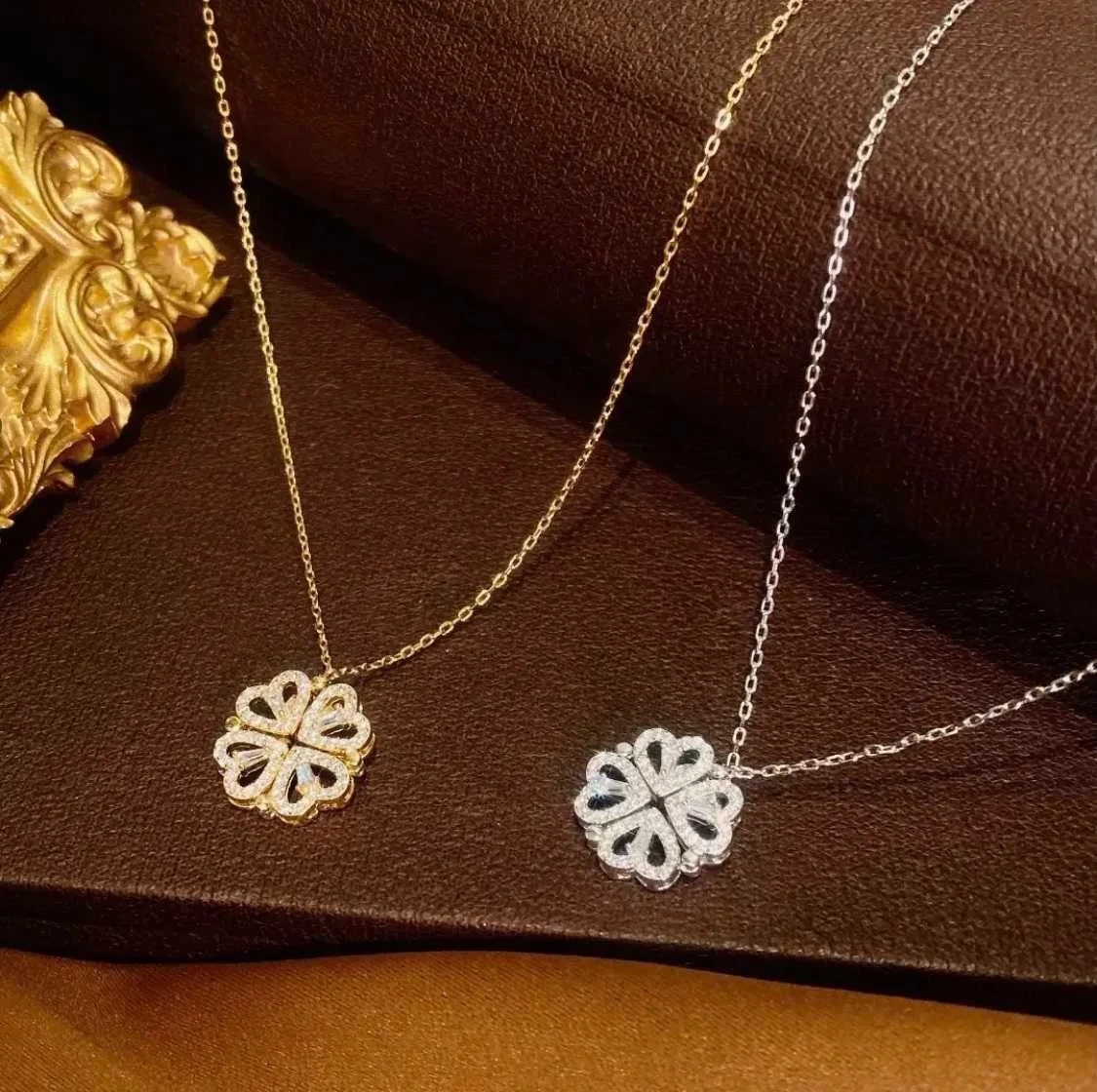 Wholesale Lucky Four Leaf Clover Pendant Gold Silver Four Diamond Heart Necklace 1