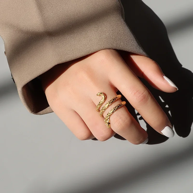 Fashion Snake Ring 18k Gold Plated Trendy Titanium Steel Ring 1