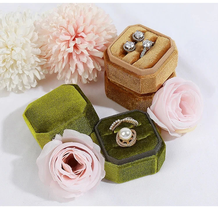 Vintage Octagon Velvet Jewelry Box For Ring Stud Earrings Pendant Factory Wholesale 1