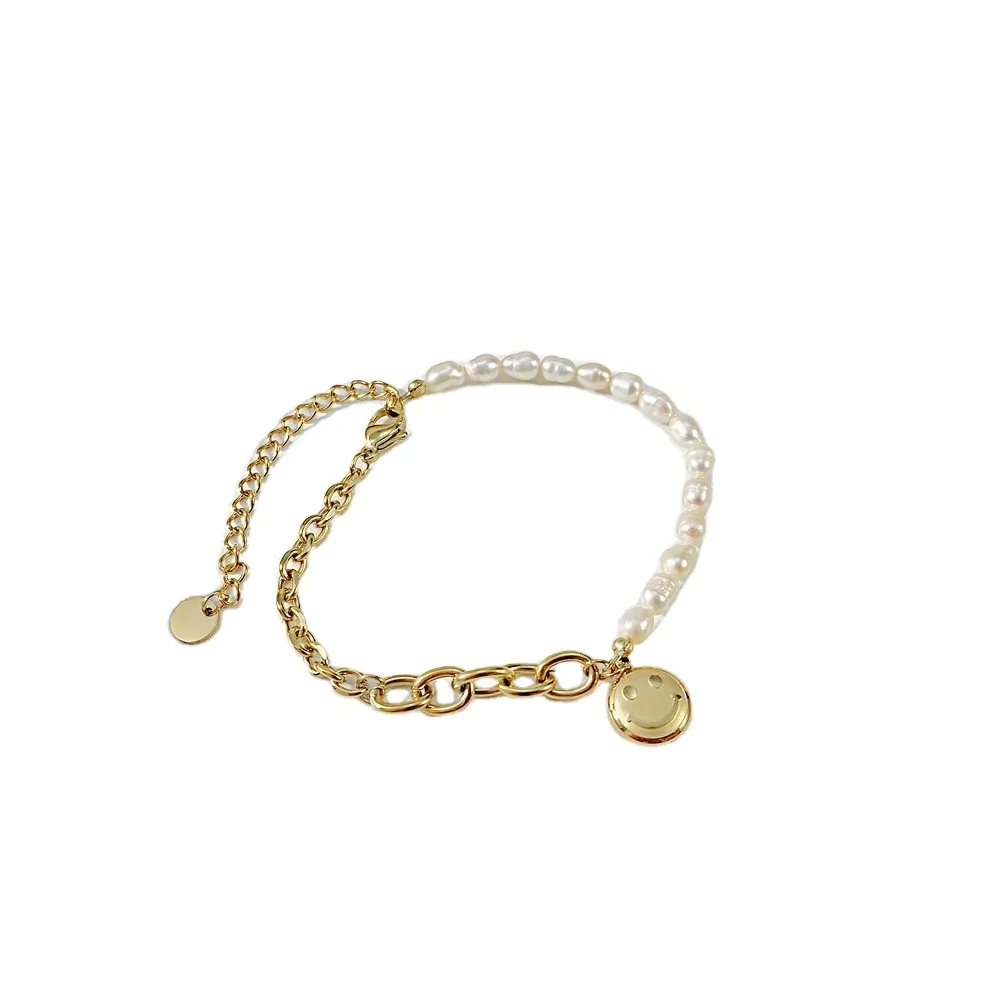 Factory Wholesale Niche Luxury 18k Gold Pearl Bracelet Stainless Steel Smile Face Charm Bracelet Woman Jewelry 1
