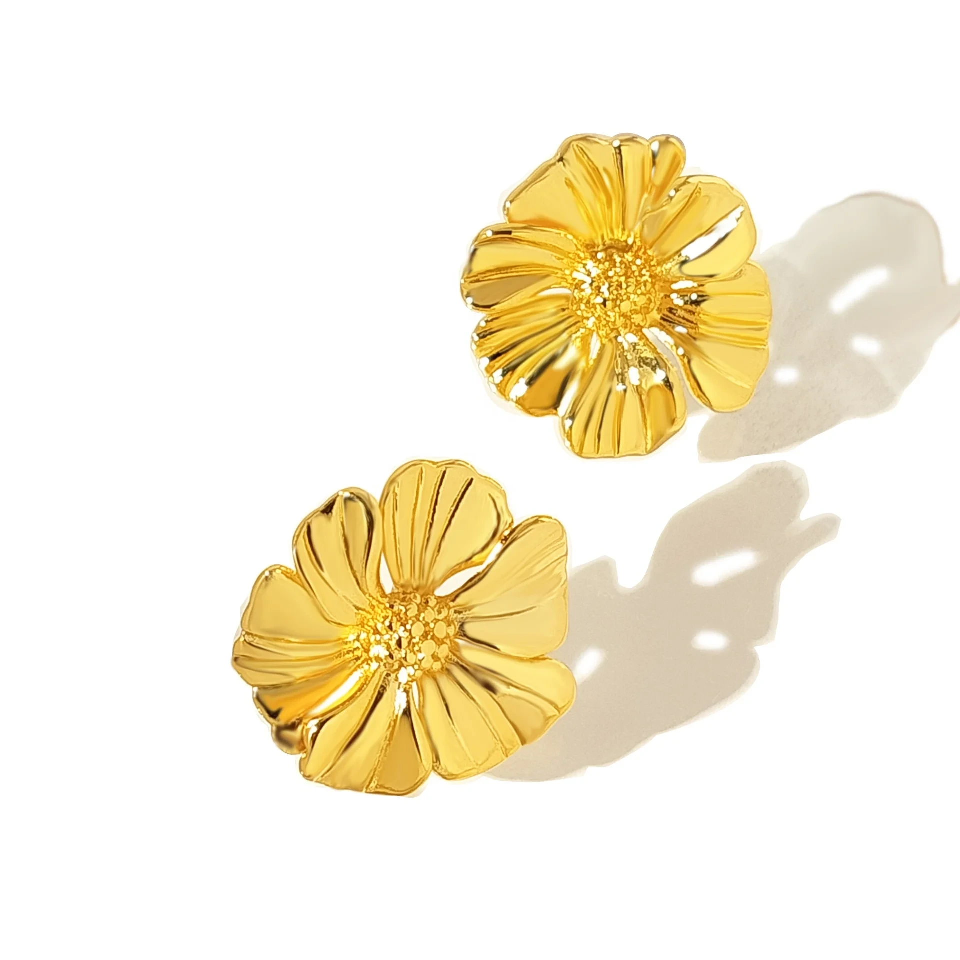 2024 New Flower Design Gold Earrings Titanium Steel Smooth Big Flower Earrings Gold Plated Women Earring Luxury Fashion Jewelry 1