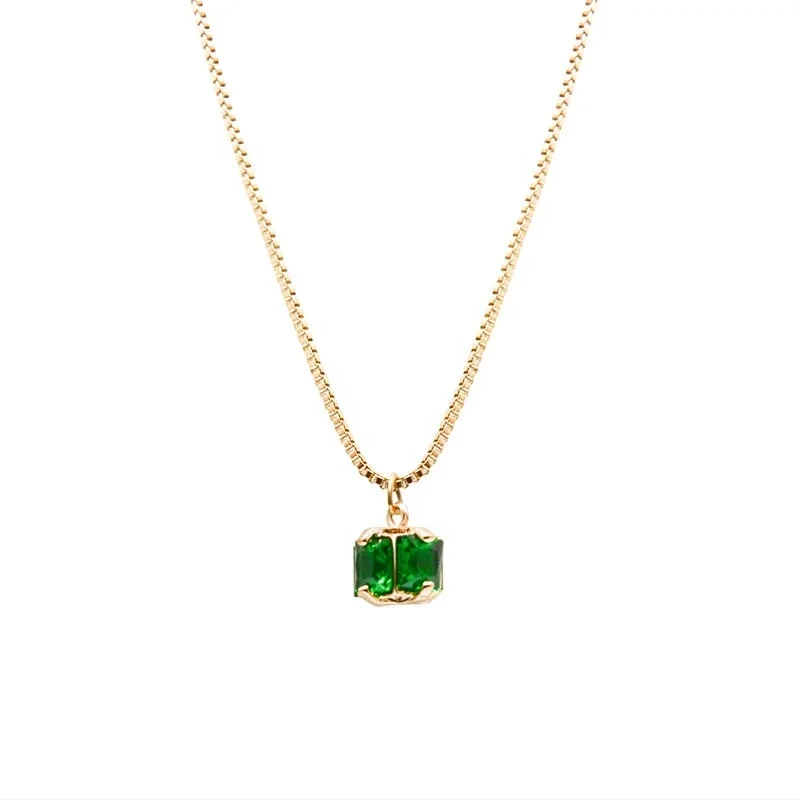 New Design High Quality Korea Ins Stainless Steel 18k Gold Plated Green Diamond necklace womens 
 Necklace chain 1