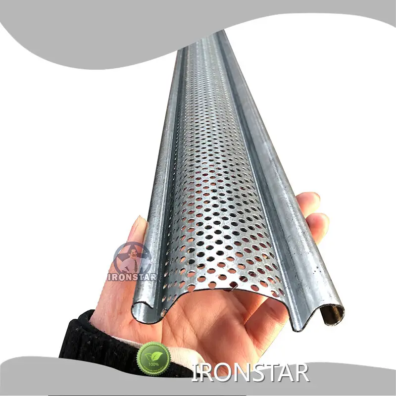 IRONSTAR Roller Door Roll Forming Machine Tianjin Port Roller Door Roll Forming Machinefactory 1