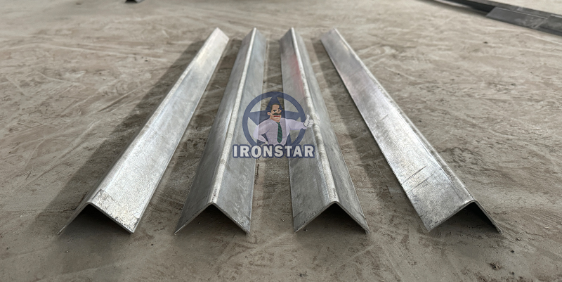 ماكينة تشكيل زاوية الخرز IRONSTAR عالية السرعة للقطع المتواصل بسرعة 30-50 متر/دقيقة، بسماكة 2.5 مم وقطر 50*50 مم، في كمبوديا 4