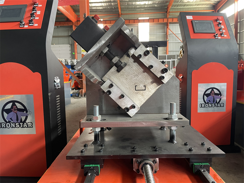 IRONSTAR C stud tracking roll forming machine in colombia 9