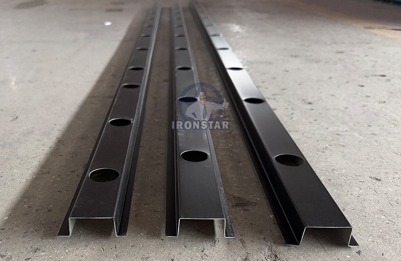 ماكينة تشكيل لفائف أوميغا ذات الثقوب من شركة IRONSTAR في الولايات المتحدة 8