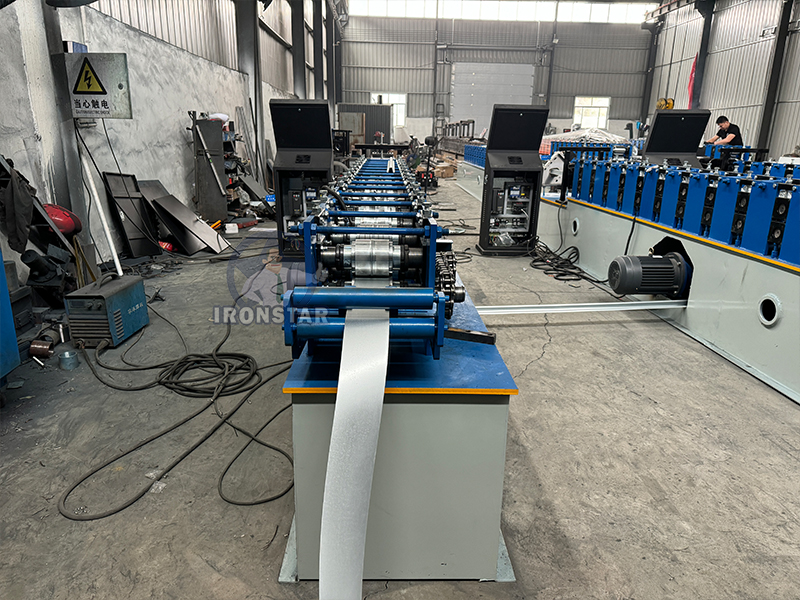 Máquina perfiladora Omega 5