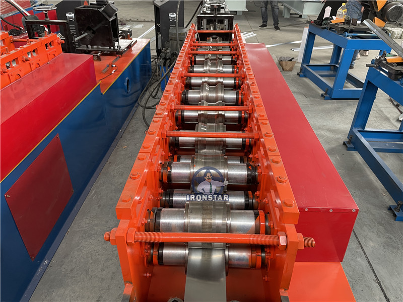 Станок для профилирования гипсокартона Omega profile hat keel ceiling roll forming machine for ОАЭ 2
