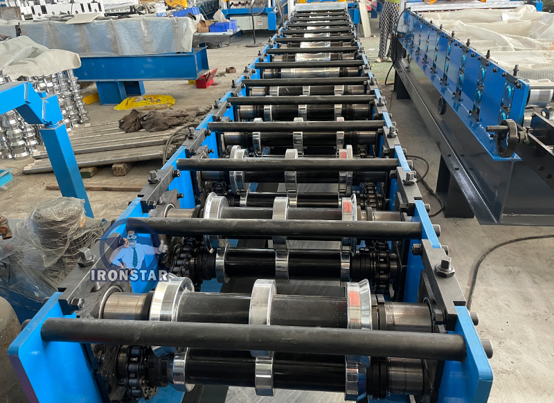 Máquina formadora de cumbreras 6