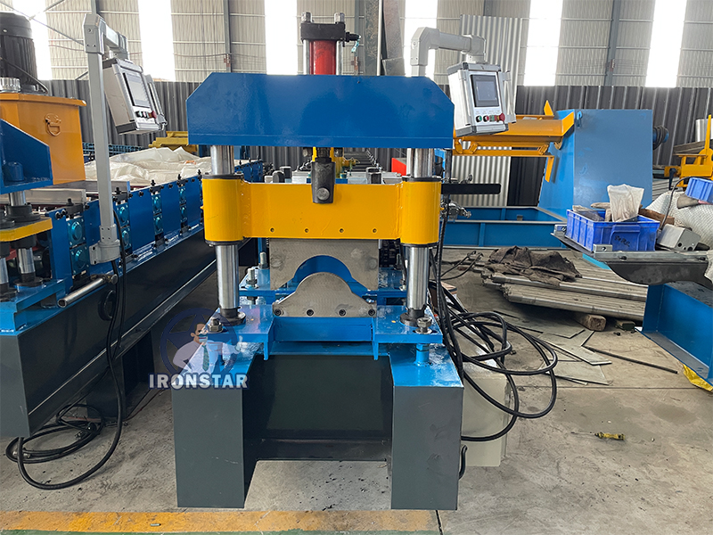 Máquina formadora de cumbreras 2