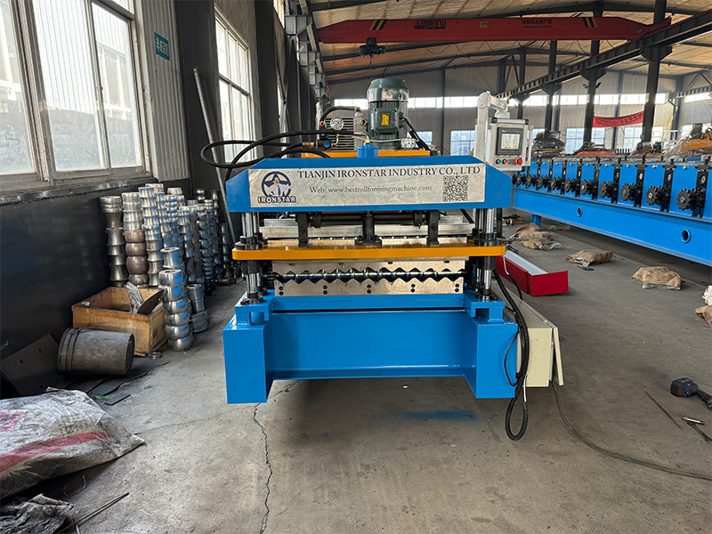 736 800 836 thin thickness 0.12 0.14-0.4mm corrugated roof sheet roll forming machine in Indonesia 5