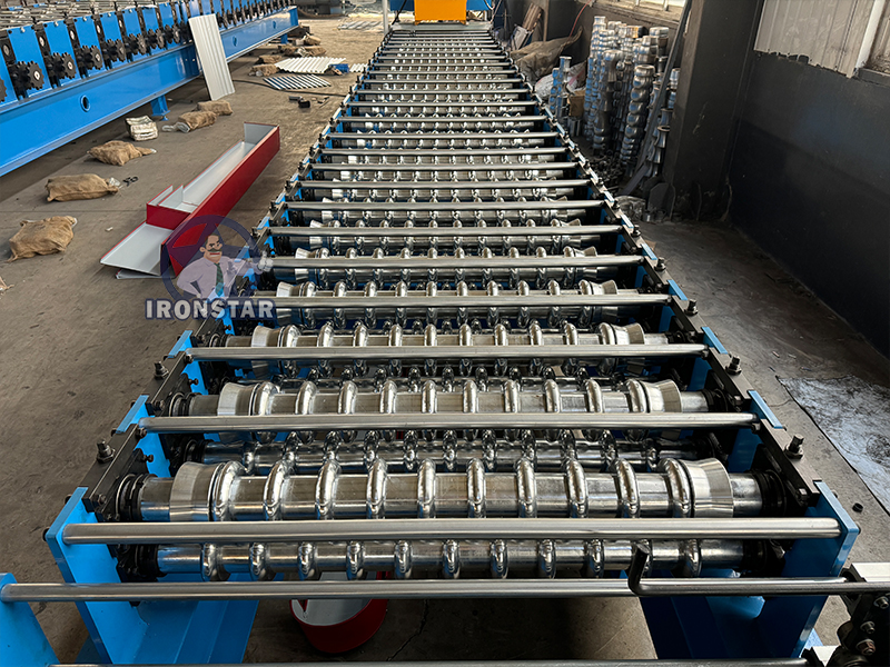 736 800 836 thin thickness 0.12 0.14-0.4mm corrugated roof sheet roll forming machine in Indonesia 10
