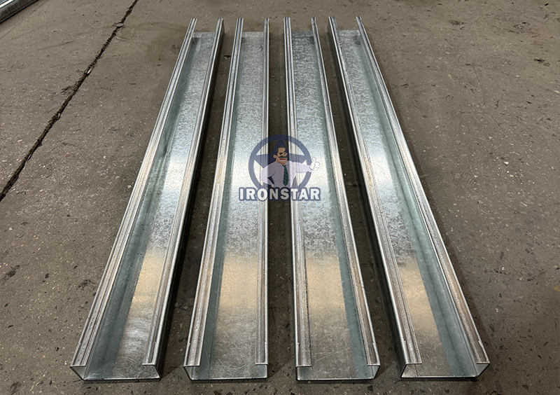 IRONSTAR 100mm C purlin roll foring machine in Brazil 10
