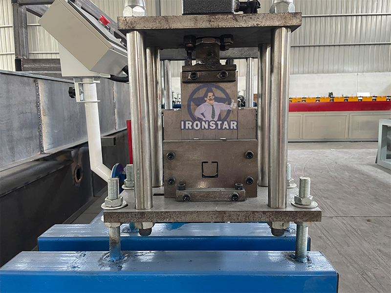 Machine à profiler les pannes en C IRONSTAR 100 mm 6