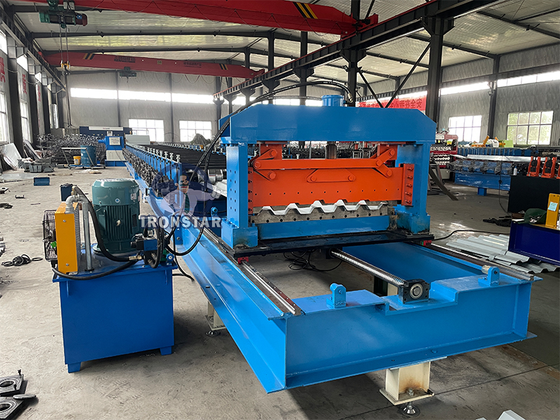 Tracking cutting trapezoidal roofing sheet roll forming machine for Saudi Arabia 3
