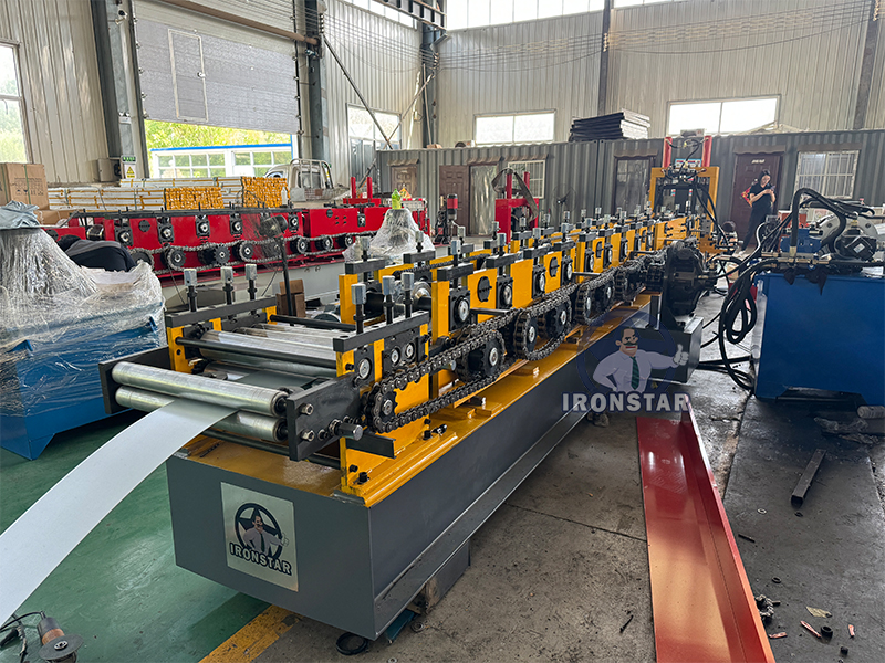 Machine automatique de fabrication de pannes en U à dimensions variables de 60 à 200 mm pour le Kazakhstan 11