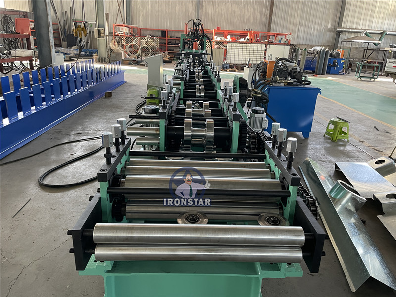 Machine de profilage de pannes interchangeables en C pour les Philippines1 6