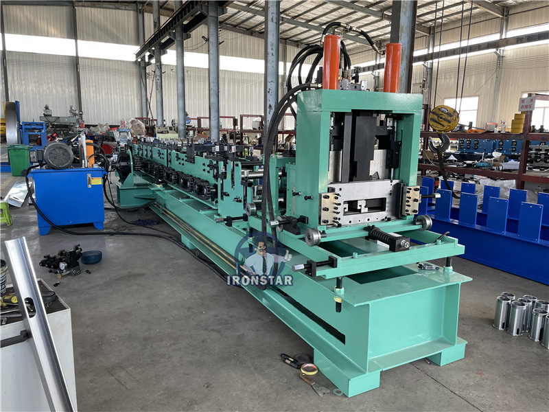 Machine de profilage de pannes interchangeables en C pour les Philippines1 3