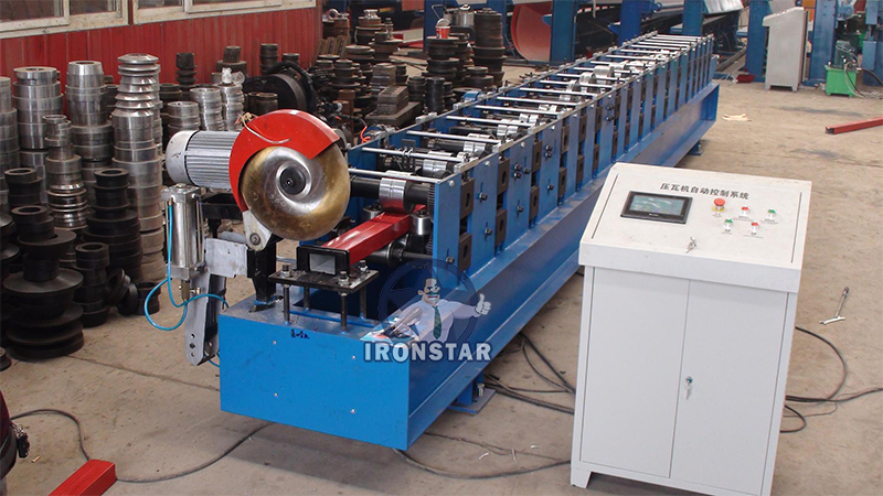 Automatic rain water Steel downpipe roll forming machine 3