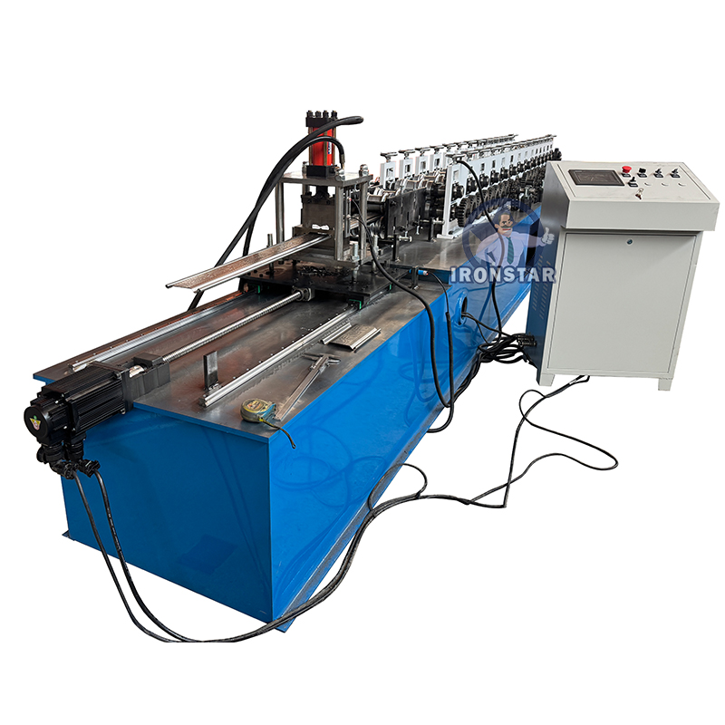 Beautiful Rolling shutter door roll forming machine 2