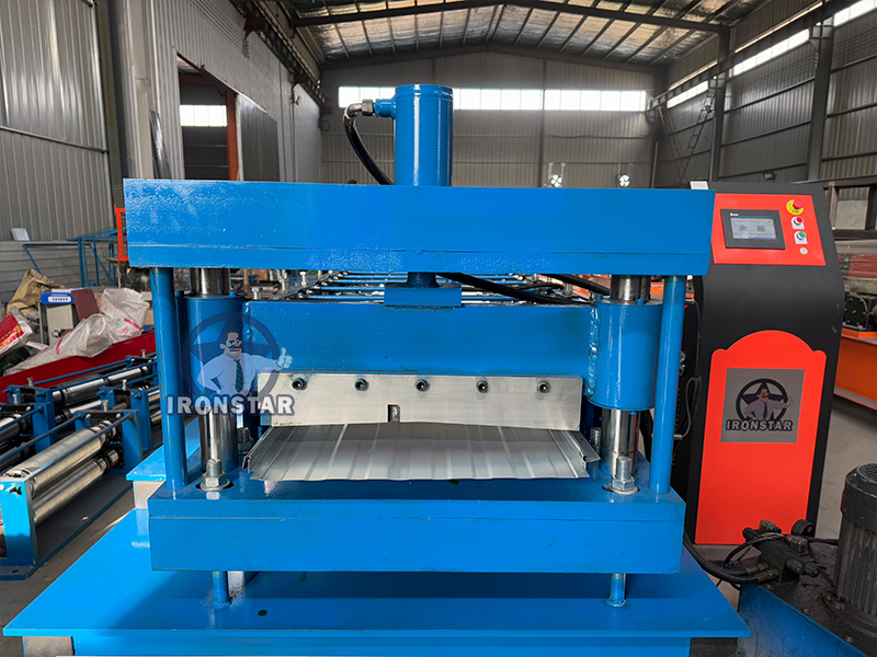 Standing seam snap lock roll forming machine in Slovakia 9